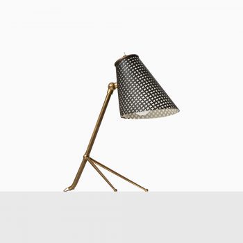 Table lamp in brass and black lacquered metal at Studio Schalling