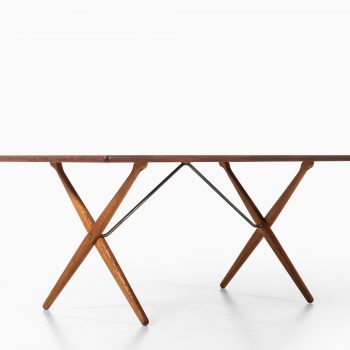 Hans Wegner AT-303 dining table by Andreas Tuck at Studio Schalling