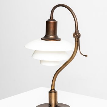 Poul Henningsen the question mark table lamp at Studio Schalling