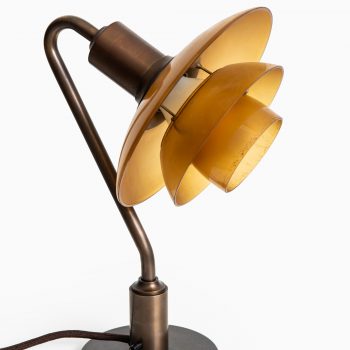 Poul Henningsen Vintergækken table lamp at Studio Schalling