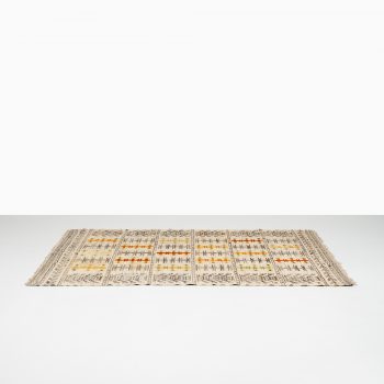 Mid century carpet at Studio Schalling
