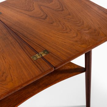 Børge Mogensen side table model 149 in teak at Studio Schalling