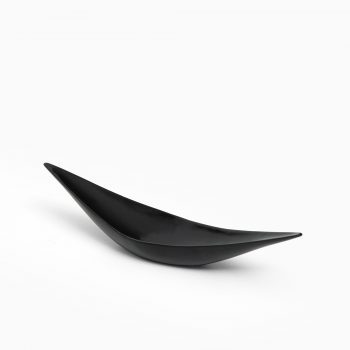 Black lacquered wooden bowl at Studio Schalling
