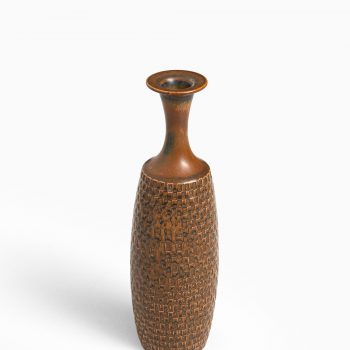 Stig Lindberg ceramic vase in brown glaze at Studio Schalling