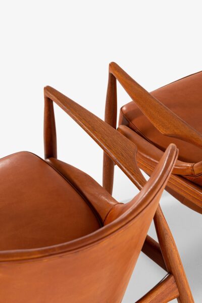 Ib Kofod-Larsen Seal easy chairs by OPE at Studio Schalling