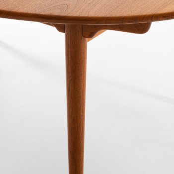 Hans Wegner dining table model JH-567 in solid teak at Studio Schalling