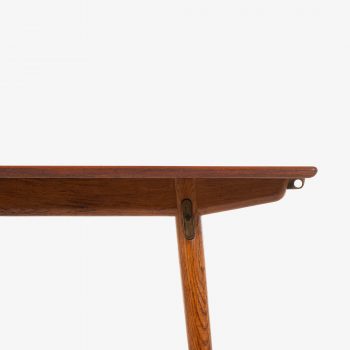 Hans Wegner dining table model JH-570 at Studio Schalling
