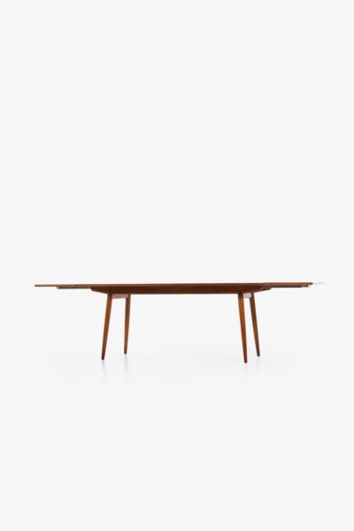 Hans Wegner dining table model JH-570 at Studio Schalling