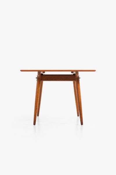 Hans Wegner dining table model JH-570 at Studio Schalling