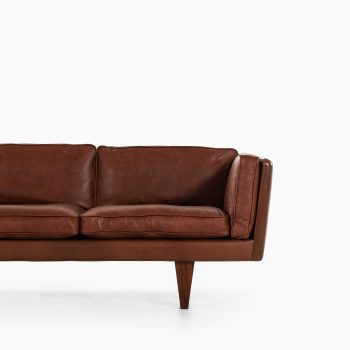 Illum Wikkelsø sofa model V11 by Holger Christiansen at Studio Schalling