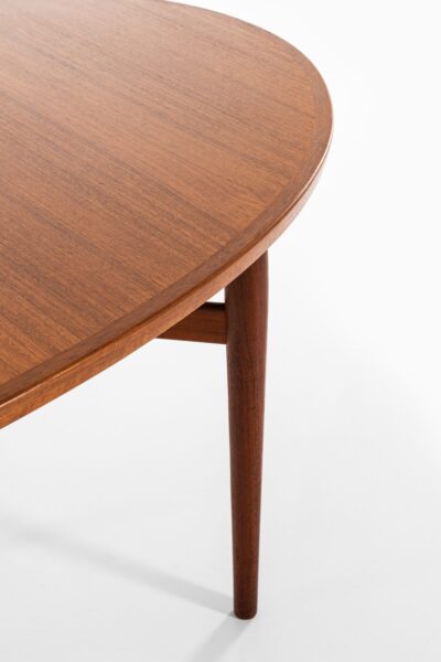 Arne Vodder dining table model 212 in teak at Studio Schalling