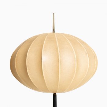 Svend Aage Holm Sørensen table lamp at Studio Schalling