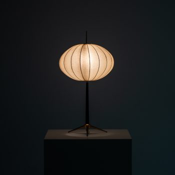 Svend Aage Holm Sørensen table lamp at Studio Schalling