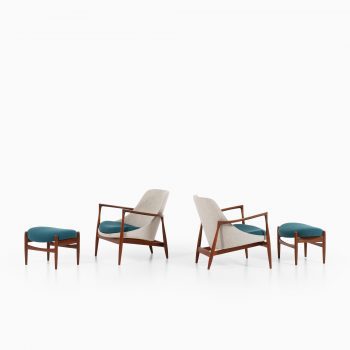 Ib Kofod-Larsen Elizabeth easy chairs in teak at Studio Schalling