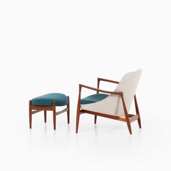 Ib Kofod-Larsen Elizabeth easy chairs in teak at Studio Schalling