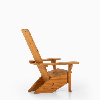 Easy chairs in pine in the style of Mario Ceroli at Studio Schalling