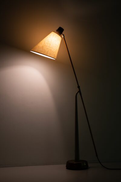 Hans Bergström floor lamp model 541 at Studio Schalling