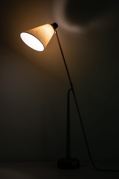 Hans Bergström floor lamp model 541 at Studio Schalling