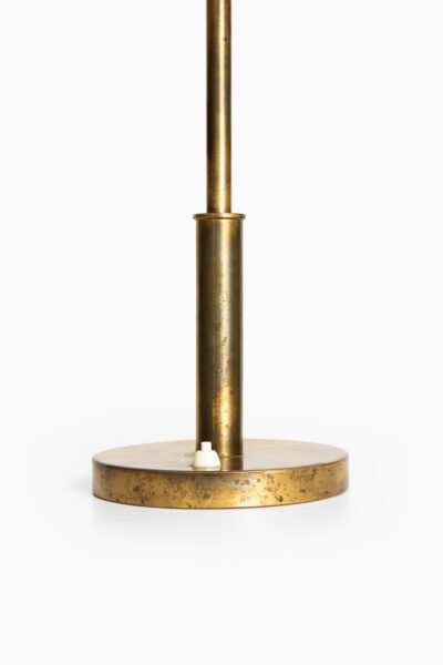 Table lamp in brass by unknown designer at Studio Schalling