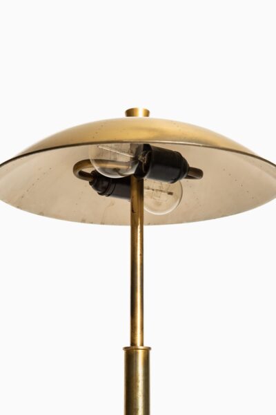 Table lamp in brass by unknown designer at Studio Schalling