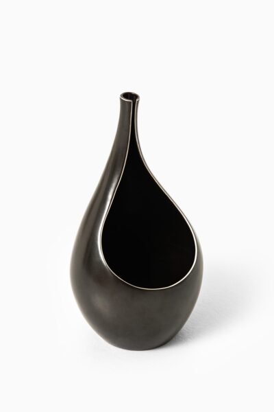 Stig Lindberg ceramic vase model Pungo at Studio Schalling