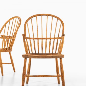 Frits Henningsen windsor dining chairs model CH 18A at Studio Schalling