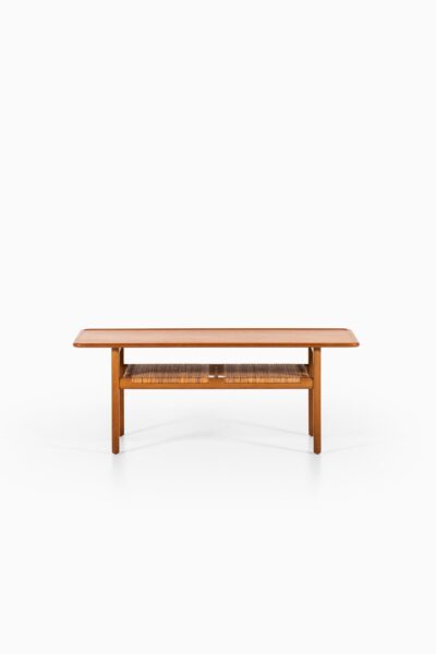 Hans Wegner AT-10 coffee table by Andreas Tuck at Studio Schalling