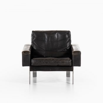 Illum Wikkelsø easy chair in steel and black leather at Studio Schalling