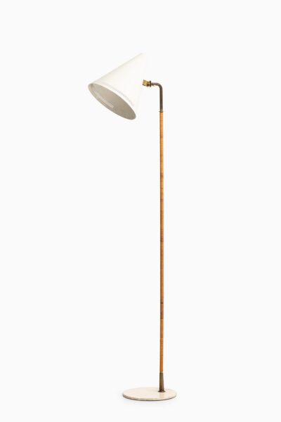 Paavo Tynell floor lamp model K10-10 at Studio Schalling