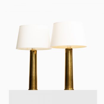 A pair of table lamps in brass at Studio Schalling