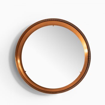 Round mirror in copper at Studio Schalling