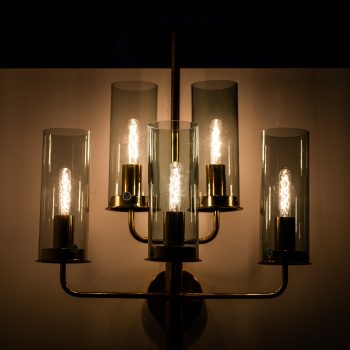 Hans-Agne Jakobsson wall lamp model V-169/5 at Studio Schalling