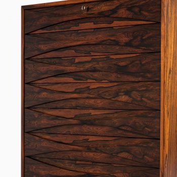 Arne Vodder attributed chest of drawer in rosewood at Studio Schalling