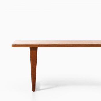 Børge Mogensen coffee table model 261at Studio Schalling