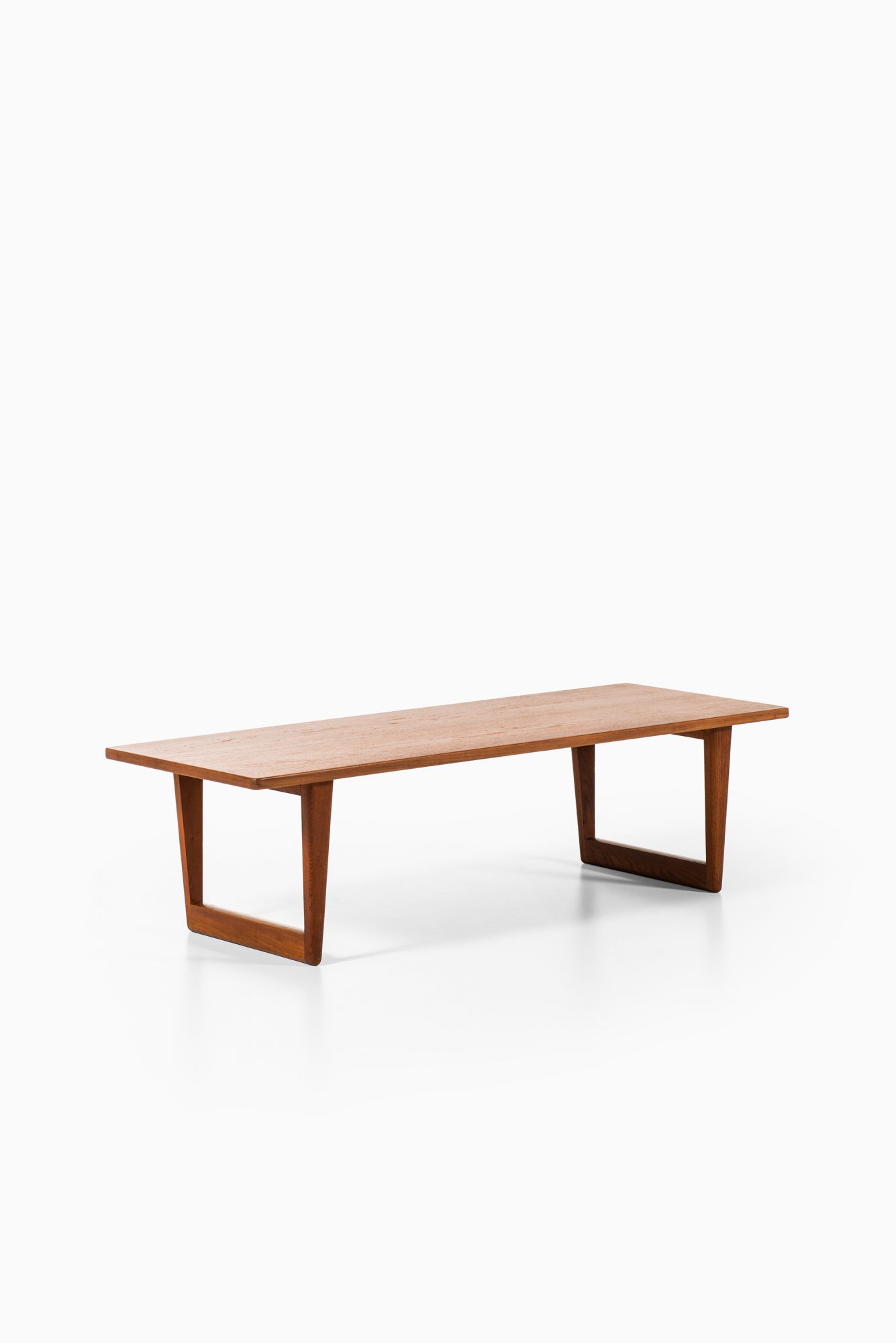 Børge Mogensen coffee table model 261at Studio Schalling