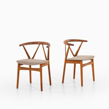 Henning Kjærnulf dining chairs model 255 at Studio Schalling