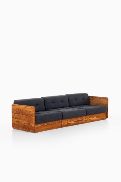 Sofa in oregon pine by unknown designer at Studio Schalling