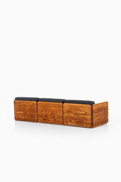 Sofa in oregon pine by unknown designer at Studio Schalling