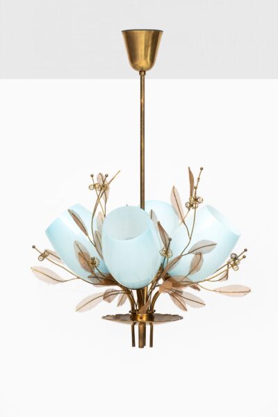 Paavo Tynell ceiling lamp model 9029/4 by Taito Oy at Studio Schalling