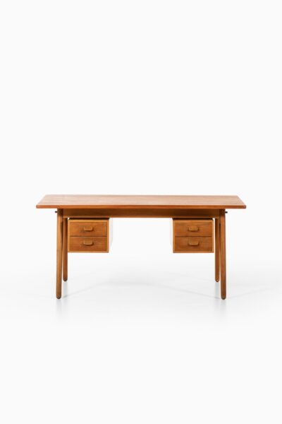 Poul Volther desk in teak and oak by FDB Møbler at Studio Schalling