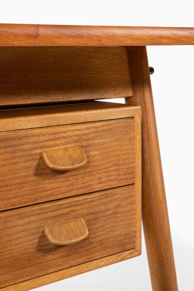 Poul Volther desk in teak and oak by FDB Møbler at Studio Schalling