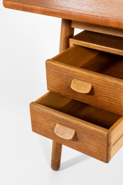 Poul Volther desk in teak and oak by FDB Møbler at Studio Schalling