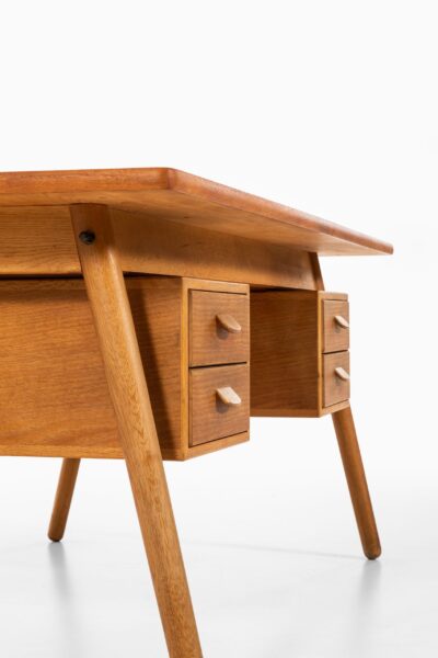 Poul Volther desk in teak and oak by FDB Møbler at Studio Schalling