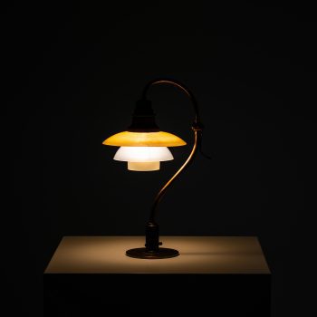 Poul Henningsen table lamp model PH-2/2 at Studio Schalling