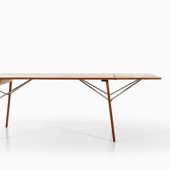 Børge Mogensen dining table by Søborg møbler at Studio Schalling