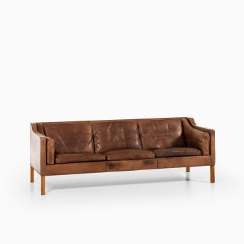 Børge Mogensen sofa model 2213 in brown leather at Studio Schalling