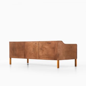 Børge Mogensen sofa model 2213 in brown leather at Studio Schalling