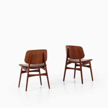 Børge Mogensen shell chairs model 122 in teak at Studio Schalling