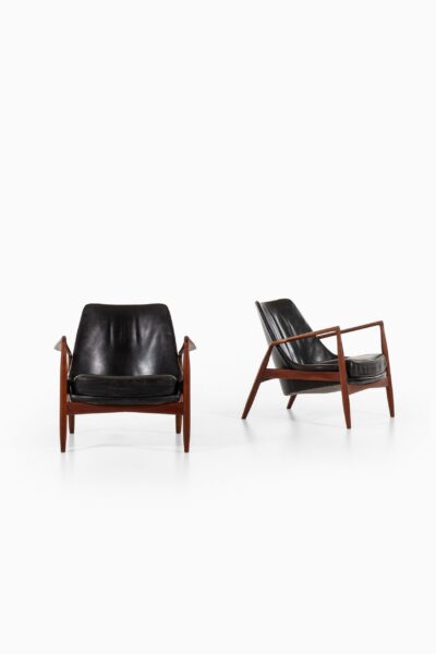 Ib Kofod-Larsen seal easy chairs by OPE at Studio Schalling