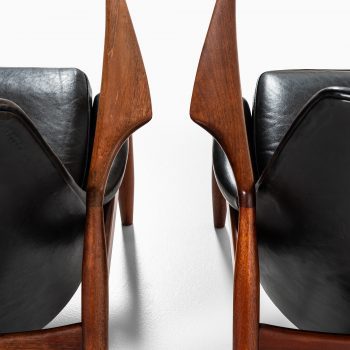Ib Kofod-Larsen seal easy chairs by OPE at Studio Schalling